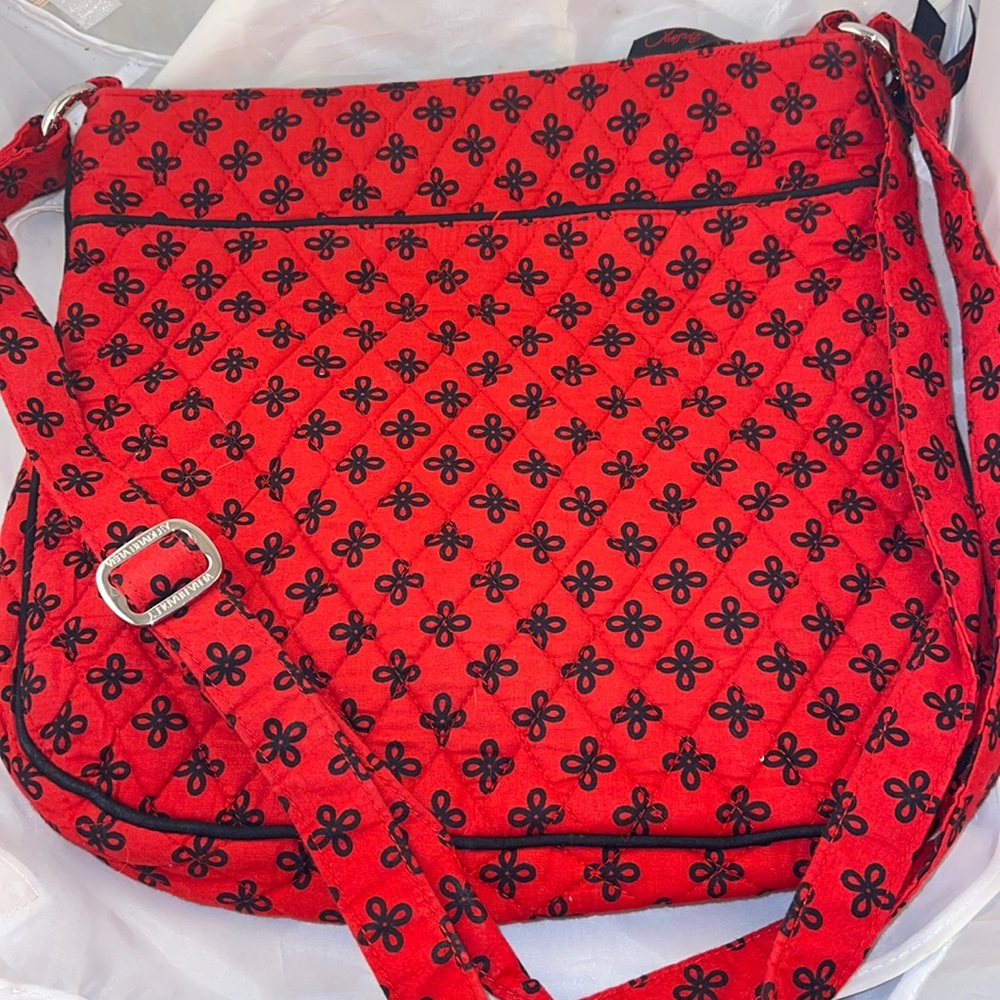 Vera Bradley Purse with Matching Front Zip Wristlet